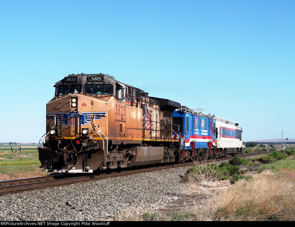 UP 5825